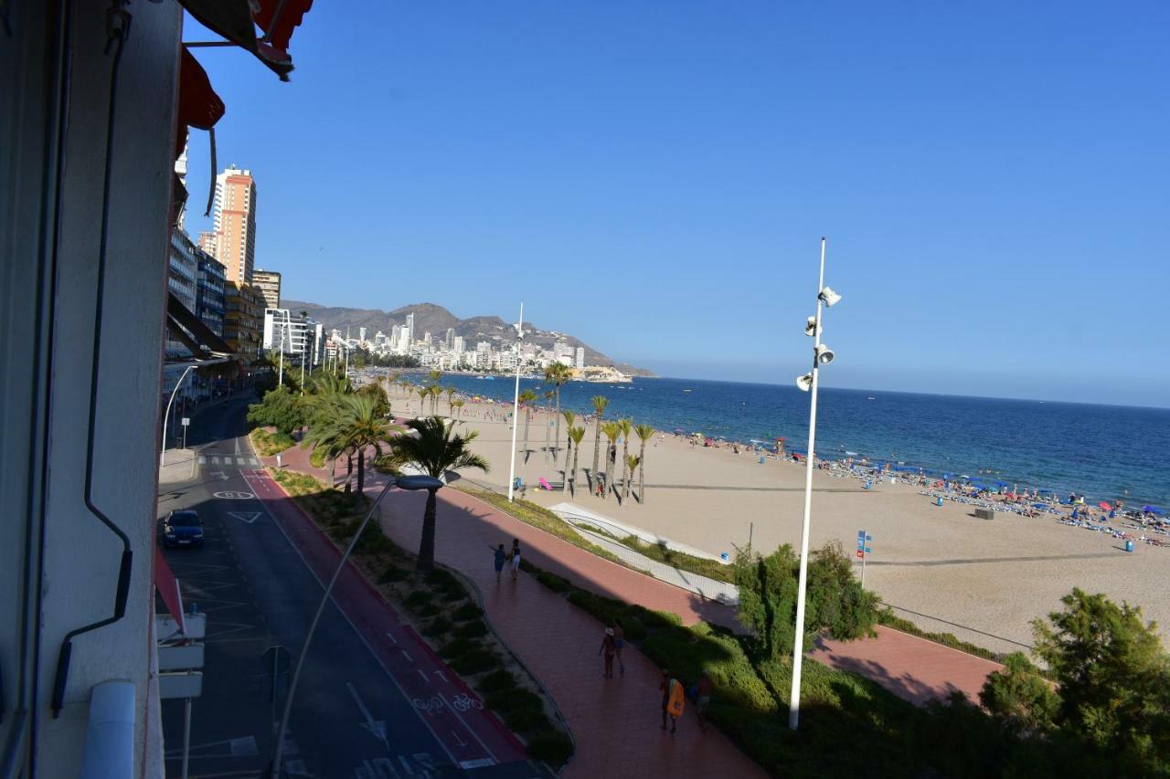 Montesol Primera Linea Trg Benidorm Luaran gambar