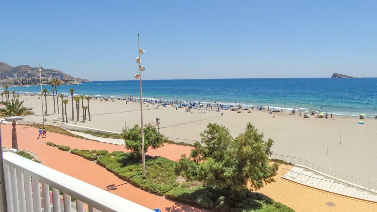 Montesol Primera Linea Trg Benidorm Luaran gambar